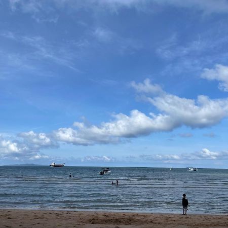 Gallery D Jomtien Екстериор снимка